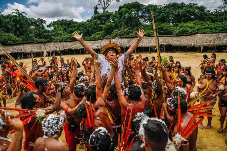 Yanomami: território, cultura e a defesa da terra-floresta