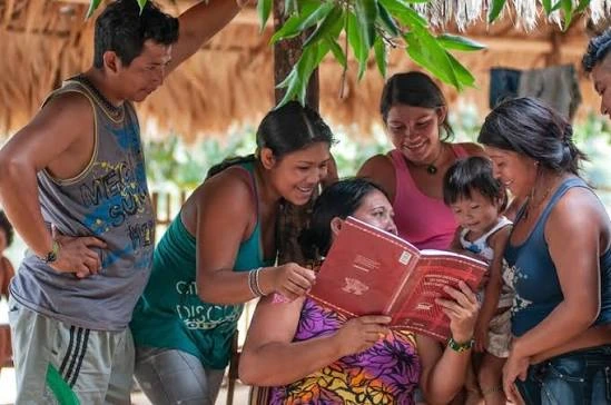 Educação escolar indígena: autonomia, cultura e direito à diferença